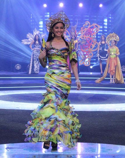 Miss Supranational 2013 Mutya Datul In National Costume Video Starmometer