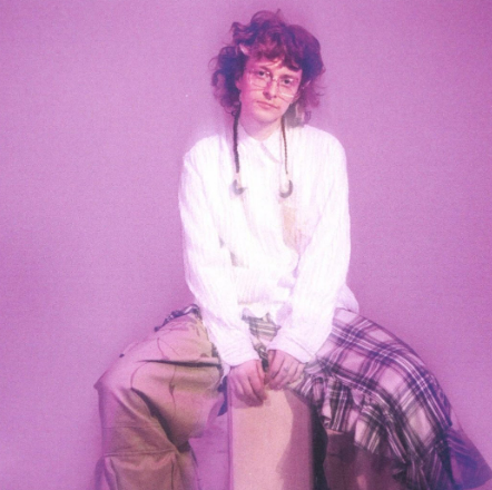 Cavetown Announces ‘Running With Scissors’ 2026 Tour Dates and Shares New Single ‘Tarmac’